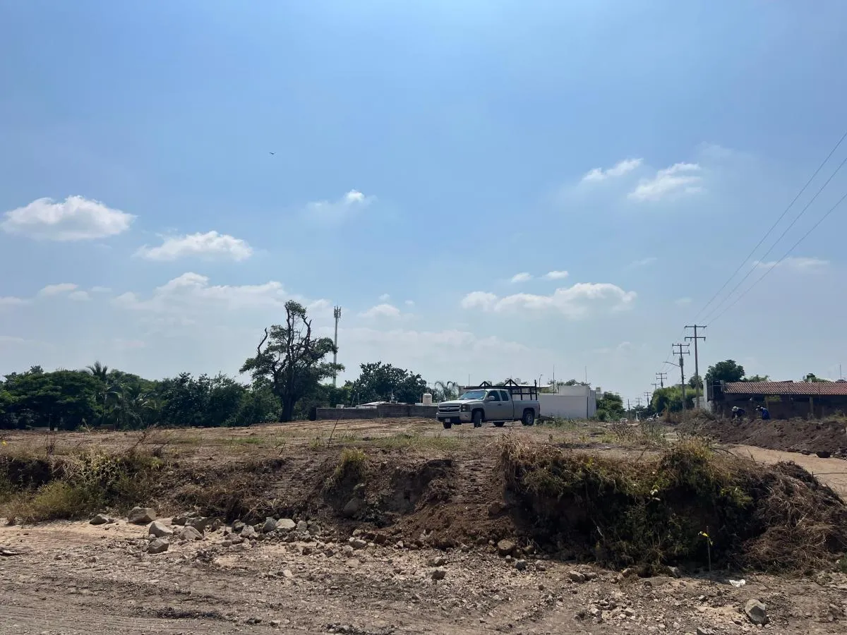 Terreno abierto en la zona de Lagunas Bari